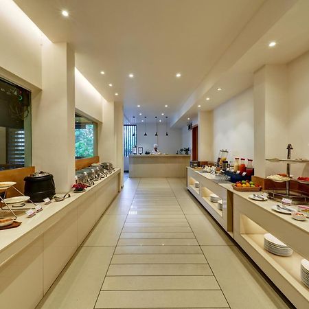 Regenta Place Raysons Колхапур Екстериор снимка