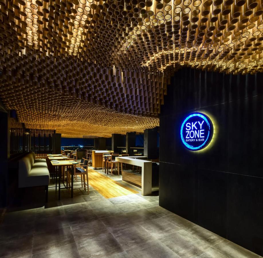 Regenta Place Raysons Колхапур Екстериор снимка